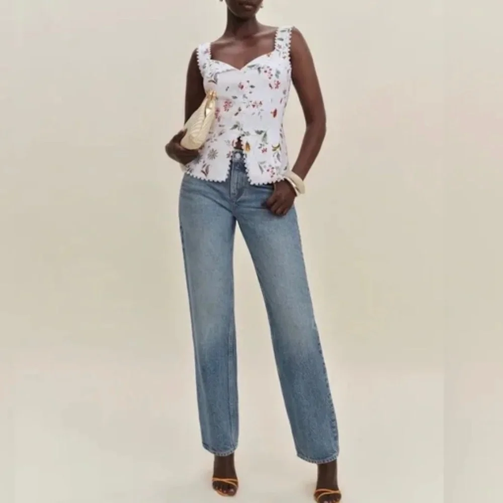 Reformation Viola Linen Top In Corsini, brand new, never worn, no flaws. - Picture 7 of 9